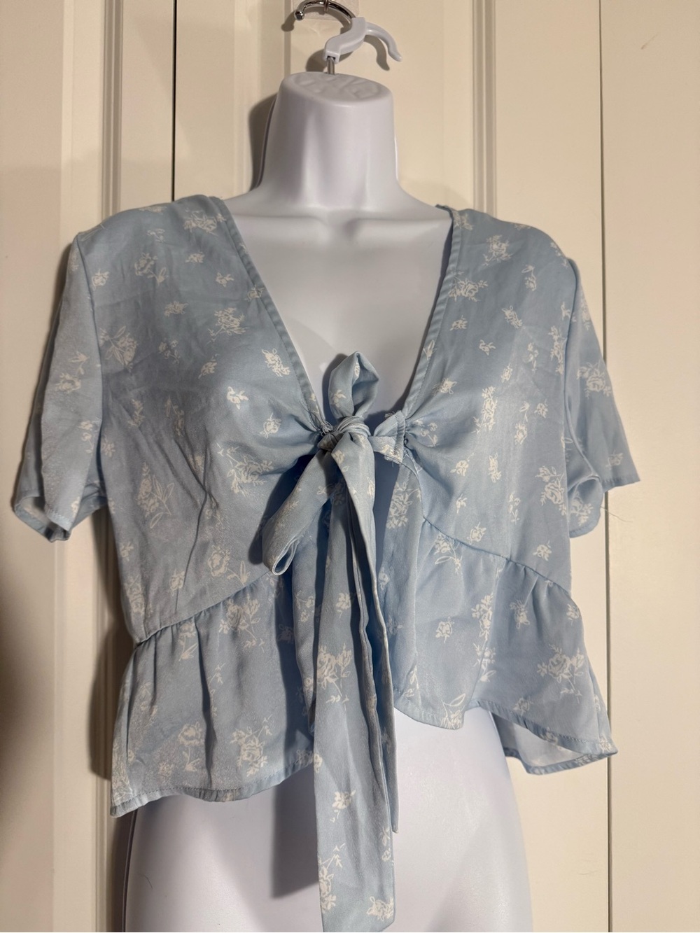 PacSun Light Blue Floral Tie-Front Blouse